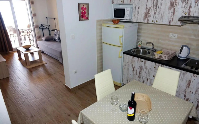 Apartments Nevenka i Josko