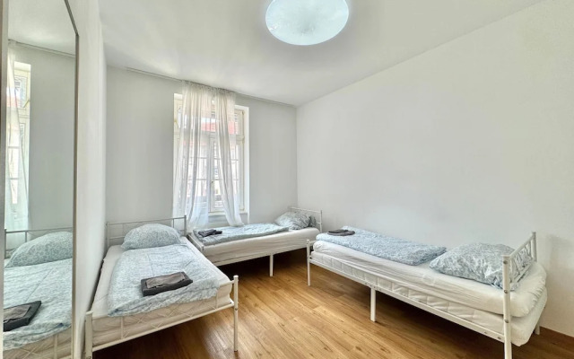 Family Apartments by Main