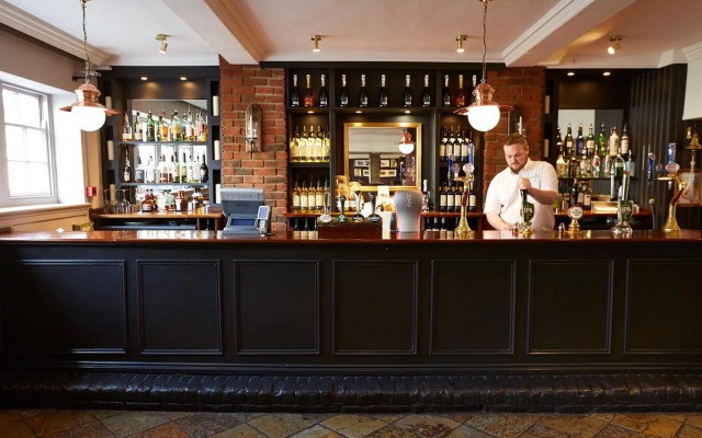 Red Lion Hotel by Greene King Inns