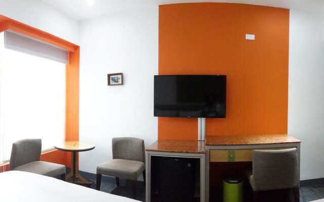 C J Hotel