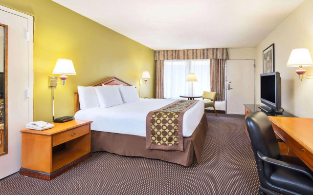 Ramada Baltimore West