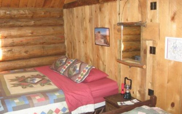 Abajo Haven Guest Cabins