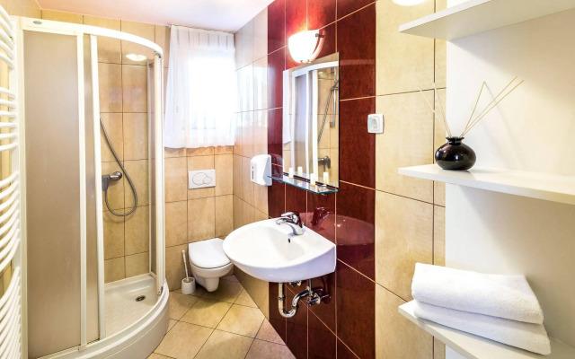 Rooms & Apartments Kepic