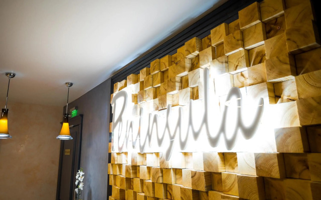Peninsula Boutique Hotel