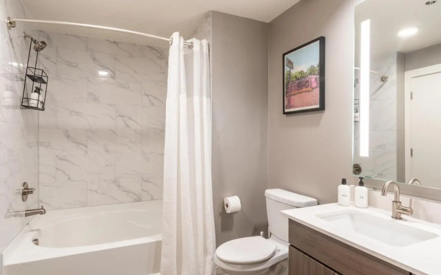 AMLI Downtown by Kasa Austin Downtown
