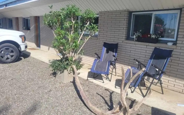 Lakeside Village Motel and Campground