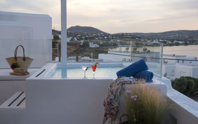 Ammos Luxury Rooms & Home