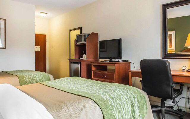 Comfort Inn & Suites Thousand Islands Harbour District