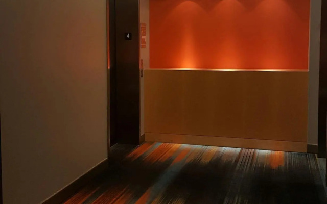 Aloft Plano