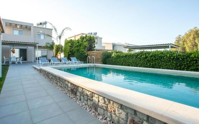 Villa Alberto Beachfront