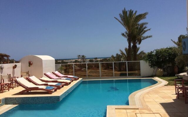 Villa With 4 Bedrooms in Djerba Island, With Wonderful sea View, Priva