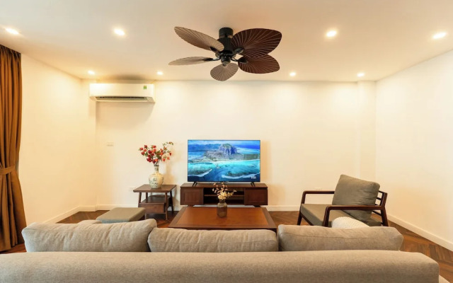 Nine Housing West lake 136 Vu Mien