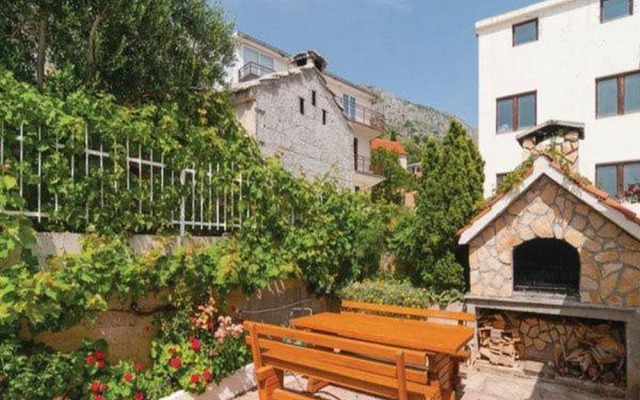 Apartment Stipic Omis - Three Bedroom Apartment With Terrace