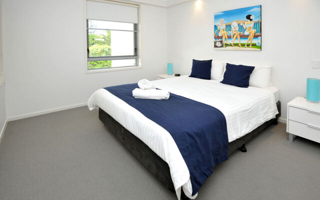 Pacific Marina Apartments