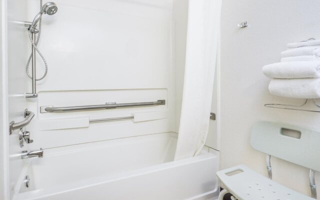 Asteria Inn & Suites