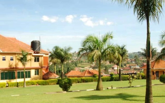 New Palm Royal Hotel