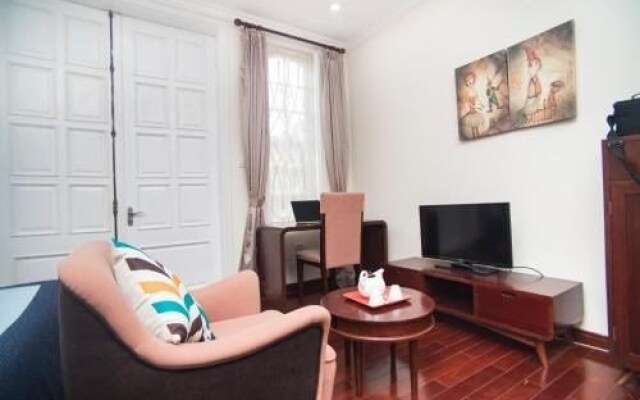 Sand Serviced Apartment