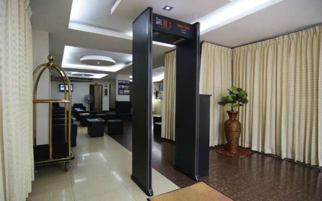 Hotel Holiday Xpress