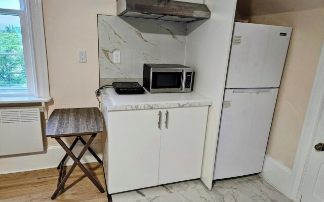 Sunflower Guest Suites