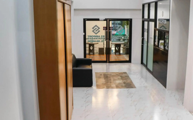 S2 Airport Residence