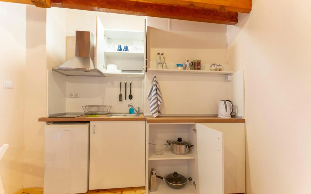 Gallery B28 - 3 Bedroom Sofia Downtown Apartment