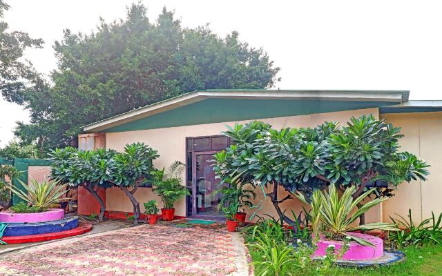 OYO Flagship 83089 Hotel Drizzling Land