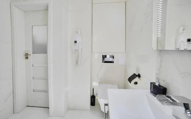 Apartament Lelewela 8