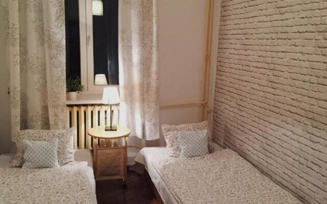 Aleje 28 Hostel