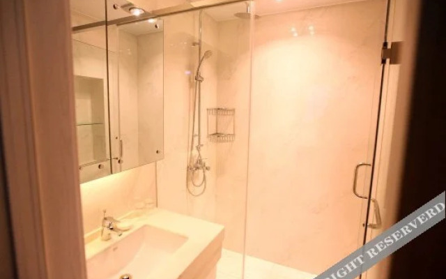 Yuanlan Yuntian Theme Hotel