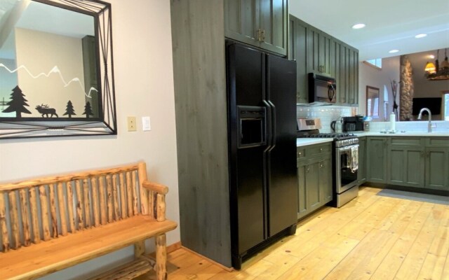 Mountain Harbor #216 3 Bedroom Condo