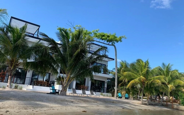 Sunset Gecko Condos - Unit 1A