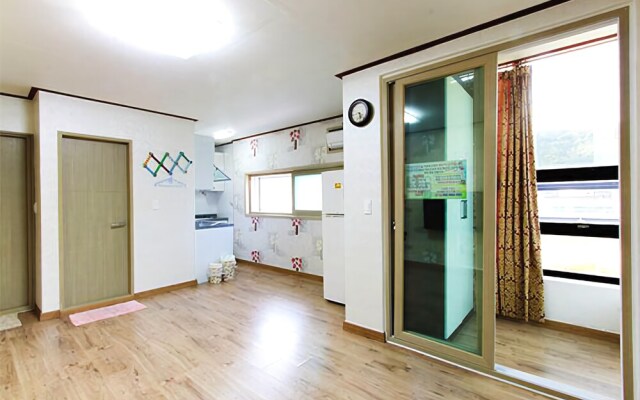 Yeongdeok Songa Pension