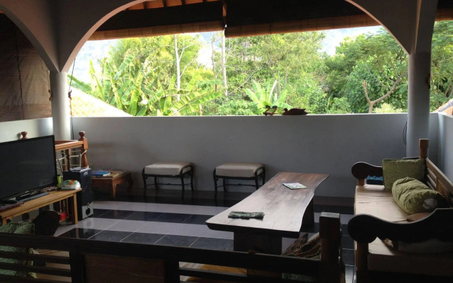 Hibiscus House Bali