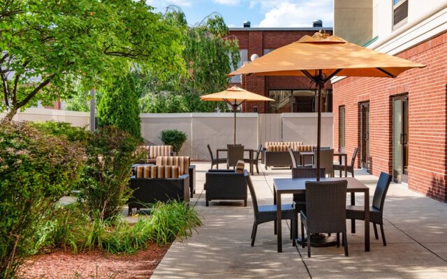 Courtyard Bloomington