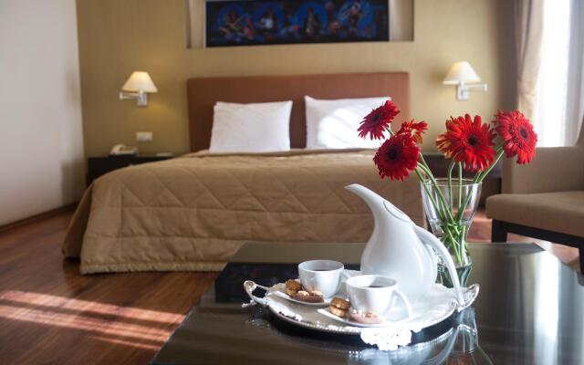 Davitel Tobacco Hotel