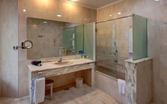 Hotel Hernan Cortes