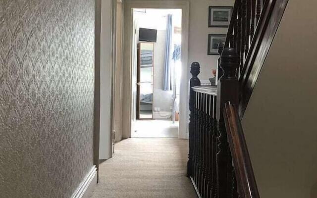 Manor View Guest House