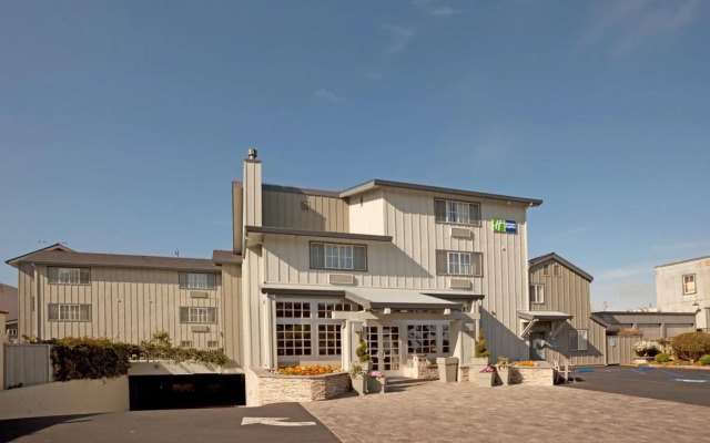 Holiday Inn Express Monterey-Cannery Row, an IHG Hotel