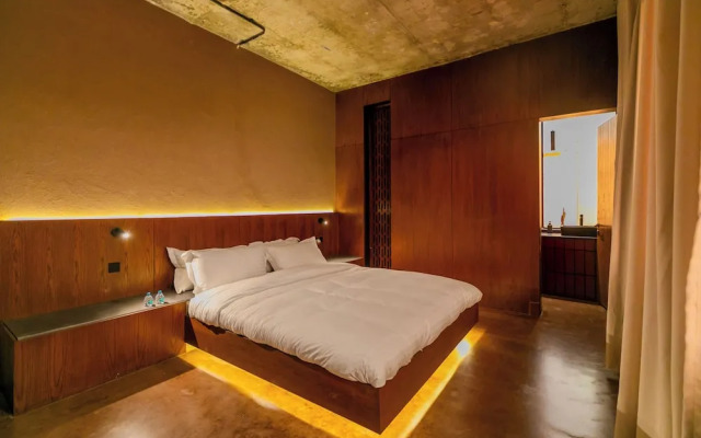 Portal Chalets With Private Pool-Al Arid