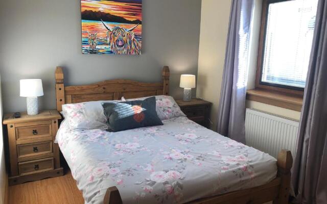 Apartment 2, Quay Head View