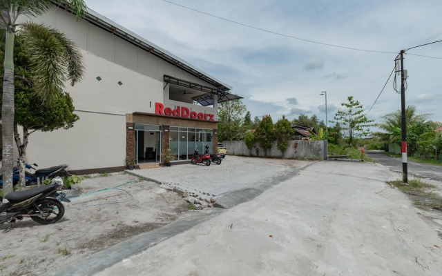 Urbanview Hotel Diamond Malai Permata near Universitas Palangkaraya by RedDoorz