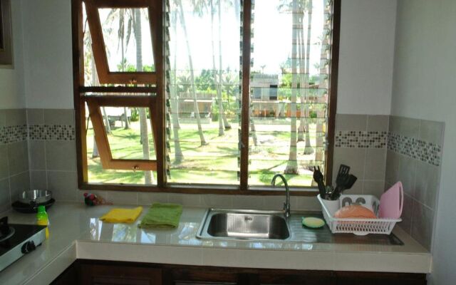 Baan Chay Lay Koh Phangan