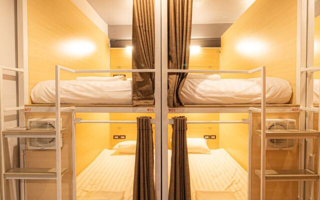 Khaosan Social Capsule Bangkok - Adult Only - Hostel