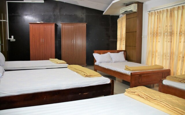 Tung Thu Beach Bungalow