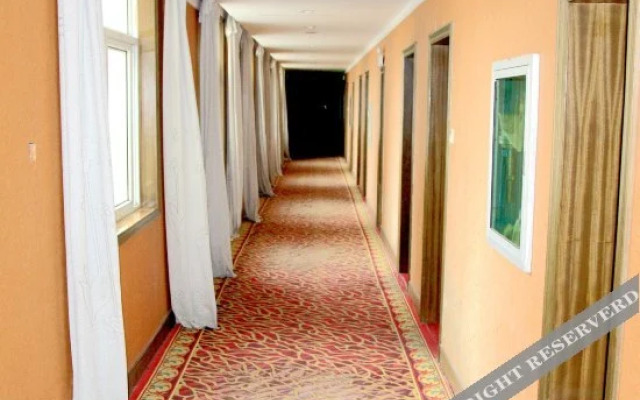 Yayue Hotel