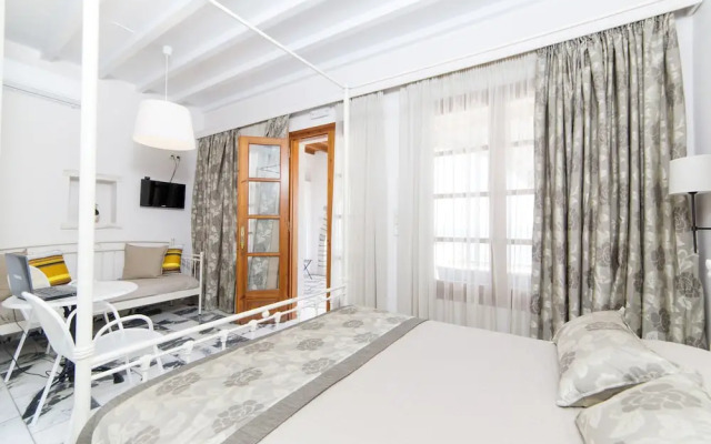 Agerino Studios & Apartments