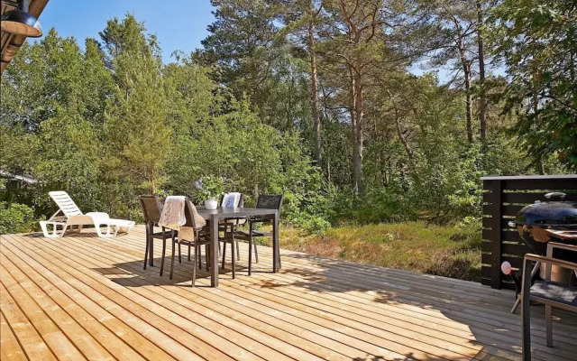 8 Person Holiday Home in Nexo-by Traum