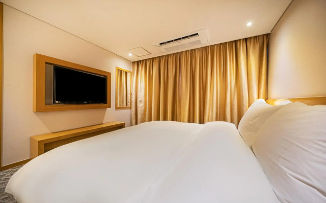 Hotel Biz Inn