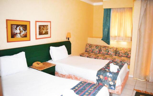 Jewels La Perla Hotel