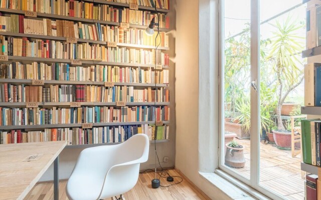 Unique Stylish Flat up to 6 Guests Near Vatican